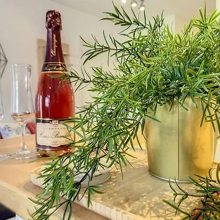 Comfortabel Gezinsappartement 'emmy' Te *